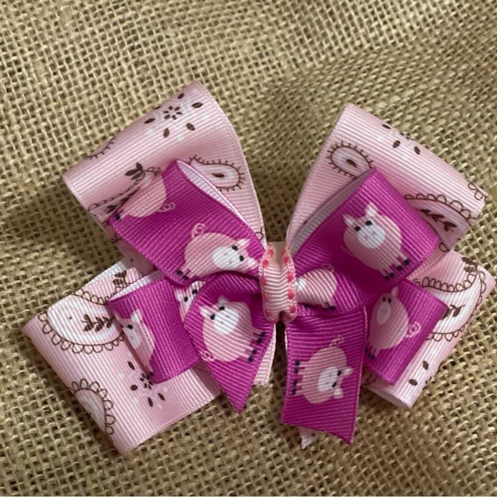 Handmade pig hair bow